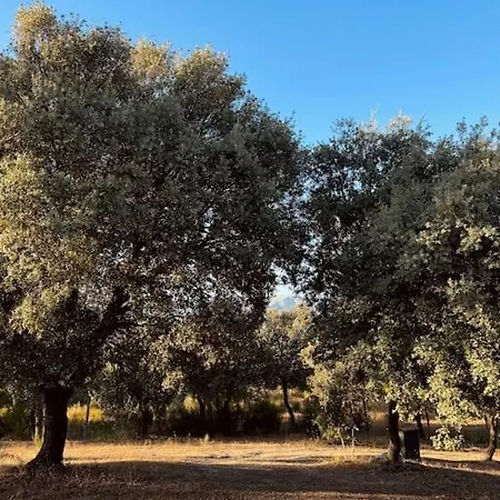 Casa En El Valle Del Tietar Séjour à la campagne *